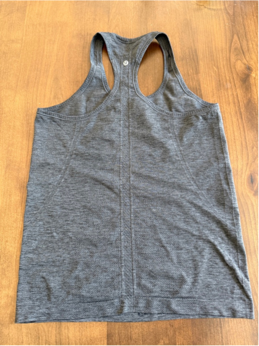 Lululemon Swiftly Tank Hip Length Gray Size 10 EUC - Picture 2 of 3